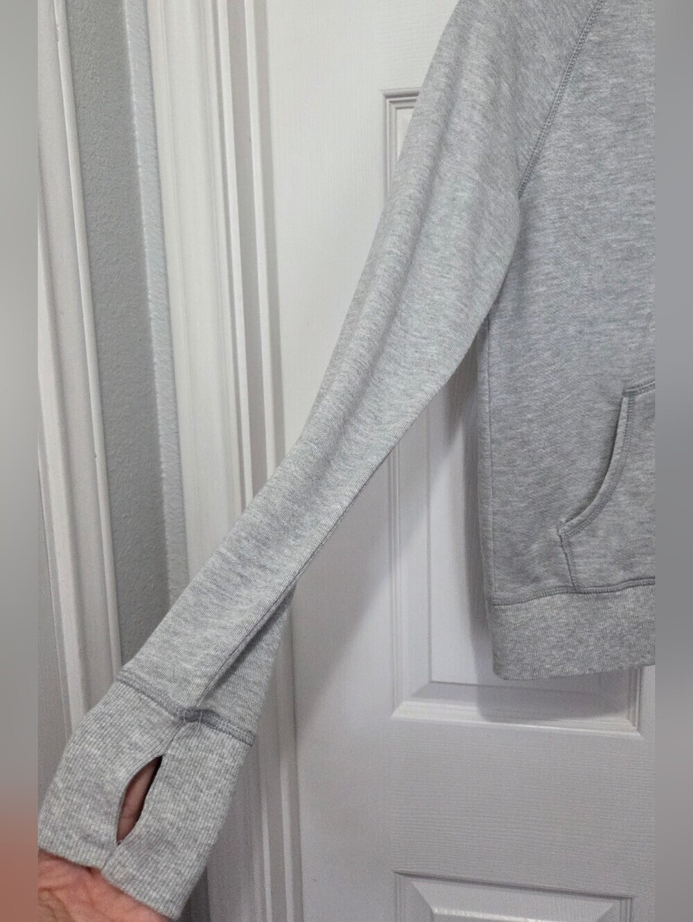 OFFLINE by Aerie Gray Full Zip Hoodie Terry Sweatshirt Sz XS Thumbhole Oversize - Picture 4 of 11